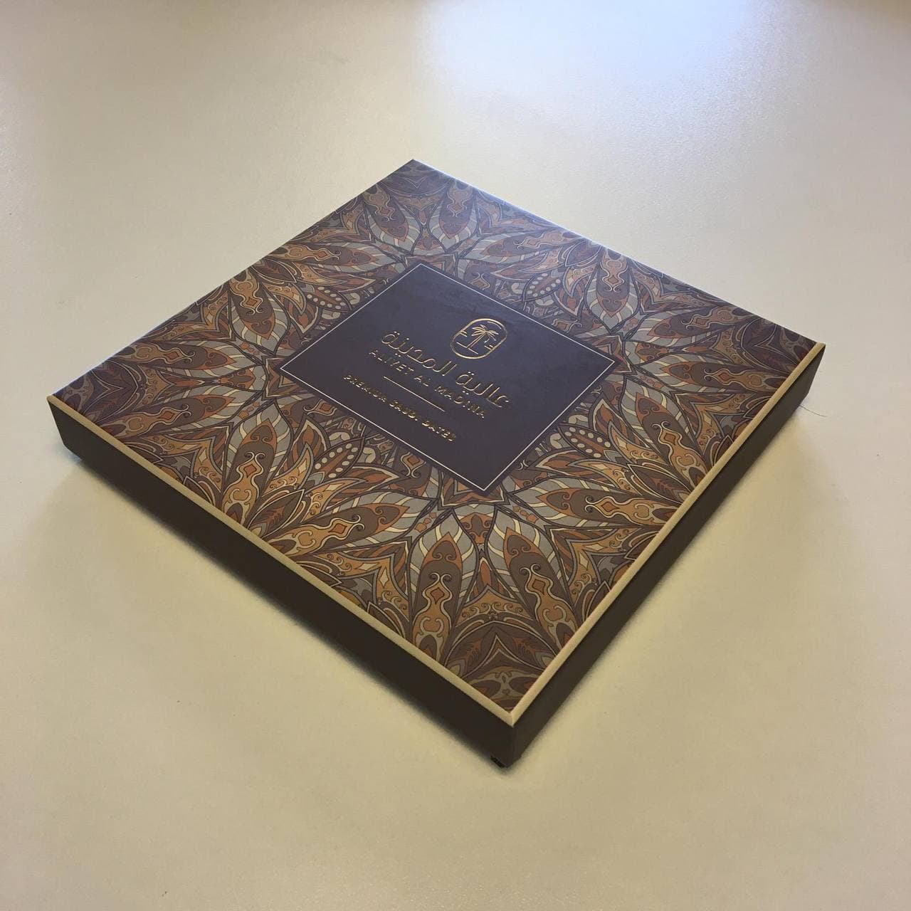 Коробка для фиников — коричневый узор